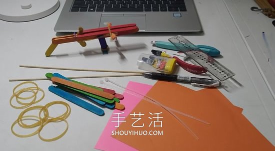 雪糕棍手工制作紙飛機(jī)橡皮筋彈射器的做法 -  rpnrmr.com