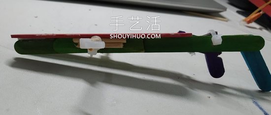 雪糕棍手工制作紙飛機(jī)橡皮筋彈射器的做法 -  rpnrmr.com