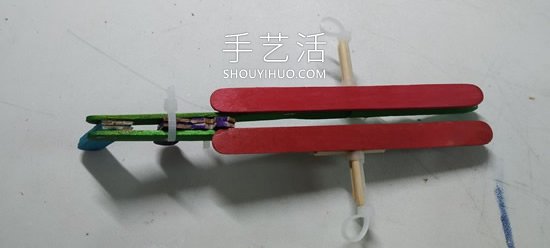 雪糕棍手工制作紙飛機(jī)橡皮筋彈射器的做法 -  rpnrmr.com