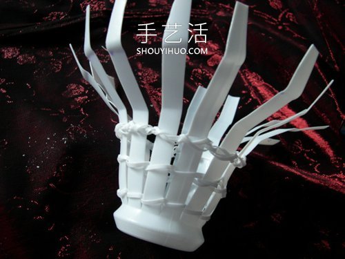酸奶瓶手工制作小花籃的做法教程 -  rpnrmr.com