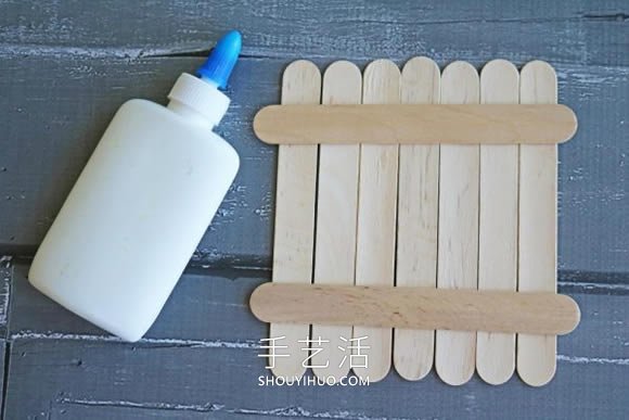 幼兒園手工制作國慶節(jié)國旗裝飾的做法教程 -  rpnrmr.com
