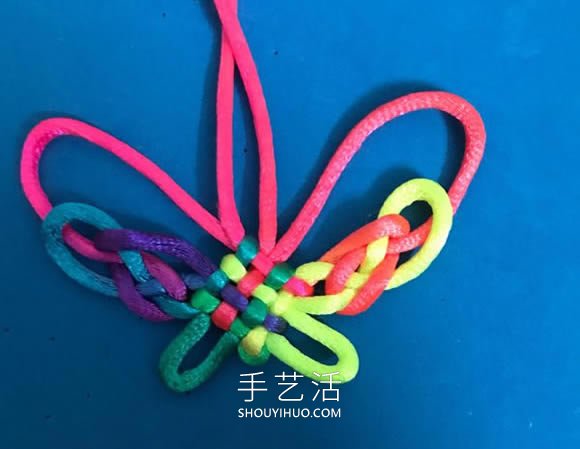蝴蝶結(jié)的編法步驟圖解教程 -  rpnrmr.com