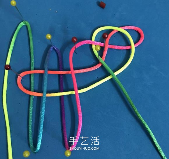 蝴蝶結(jié)的編法步驟圖解教程 -  rpnrmr.com