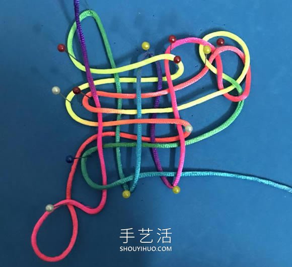 蝴蝶結(jié)的編法步驟圖解教程 -  rpnrmr.com