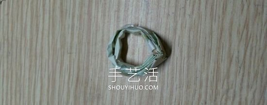 如何用紙幣折戒指愛(ài)心的方法步驟圖解教程 -  rpnrmr.com