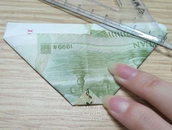 如何用紙幣折戒指愛(ài)心的方法步驟圖解教程 -  rpnrmr.com
