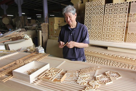 絕美木窗花工藝做成的臺燈、紙巾盒作品欣賞 -  rpnrmr.com