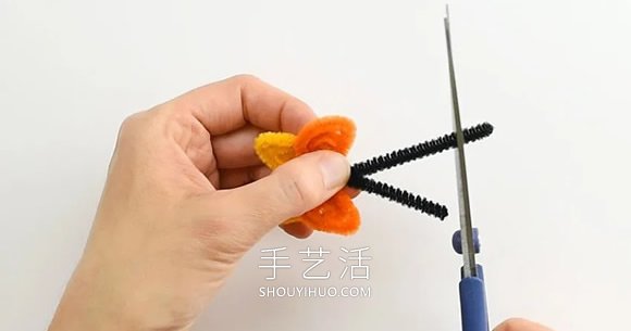 扭扭棒手工制作蝴蝶戒指的做法教程 -  rpnrmr.com