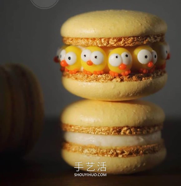 她將普通的馬卡龍變成精美的可食用雕塑！ -  rpnrmr.com