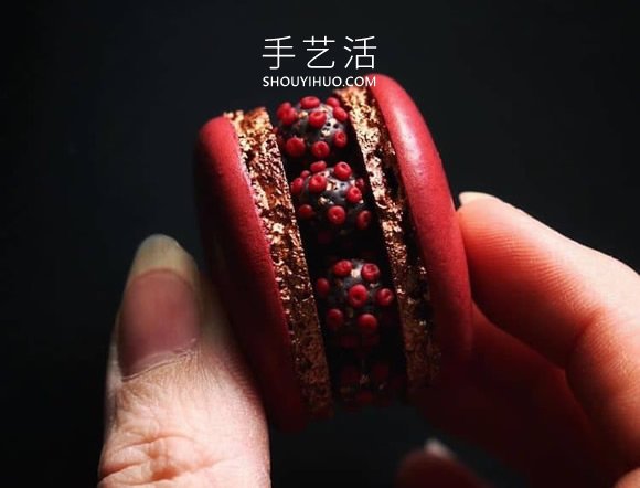 她將普通的馬卡龍變成精美的可食用雕塑！ -  rpnrmr.com