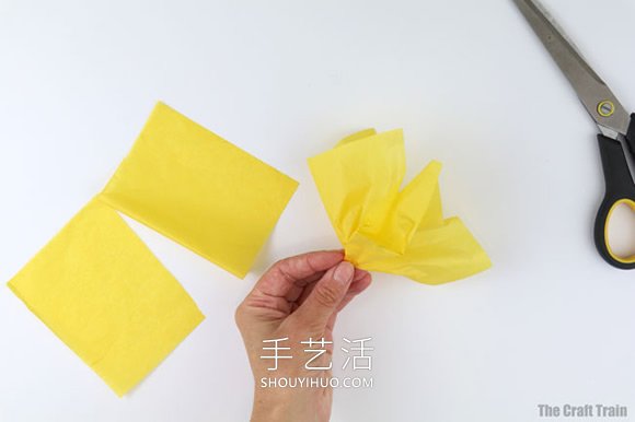 簡單的雞蛋托金魚手工制作圖片 -  rpnrmr.com