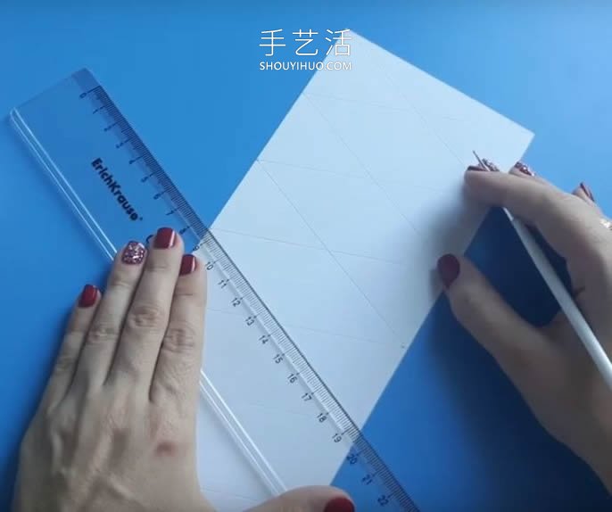 小學(xué)生用卡紙手工制作筆筒做法 -  rpnrmr.com