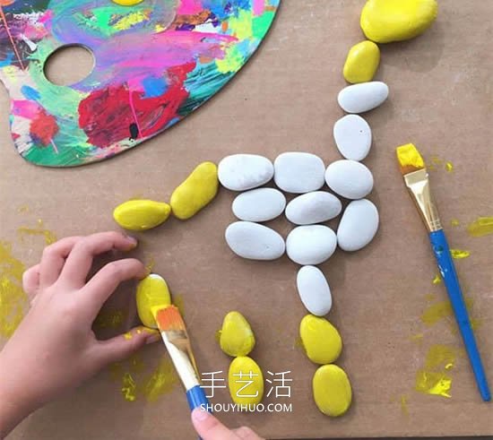 幼兒園石頭拼畫(huà)長(zhǎng)頸鹿制作方法教程 -  rpnrmr.com