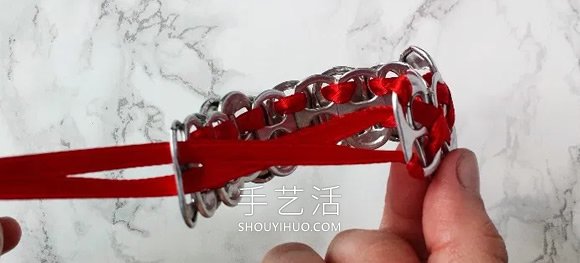 易拉罐拉環(huán)手鏈怎么做的制作教程 -  rpnrmr.com