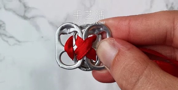 易拉罐拉環(huán)手鏈怎么做的制作教程 -  rpnrmr.com