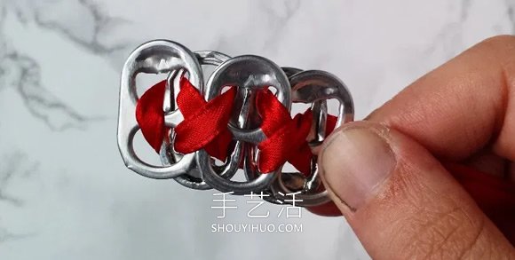 易拉罐拉環(huán)手鏈怎么做的制作教程 -  rpnrmr.com
