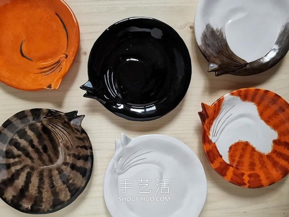 受到貓咪睡眠姿勢的啟發(fā)，手工創(chuàng)意陶瓷貓碟 -  rpnrmr.com