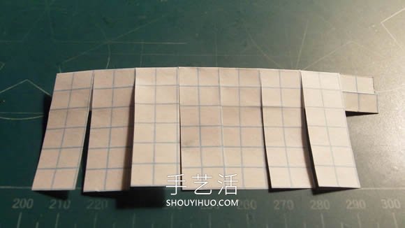 旋轉(zhuǎn)紙飛機(jī)的折法最簡(jiǎn)單教程 -  rpnrmr.com