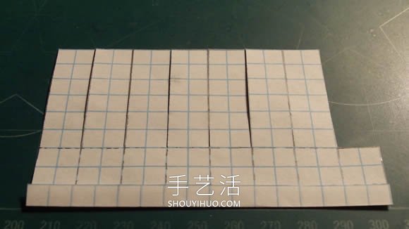 旋轉(zhuǎn)紙飛機(jī)的折法最簡(jiǎn)單教程 -  rpnrmr.com