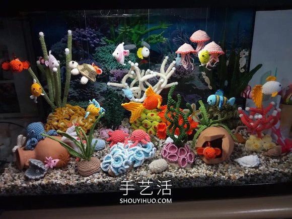 她鉤織海洋生物，制作出一個(gè)逼真的水族館 -  rpnrmr.com