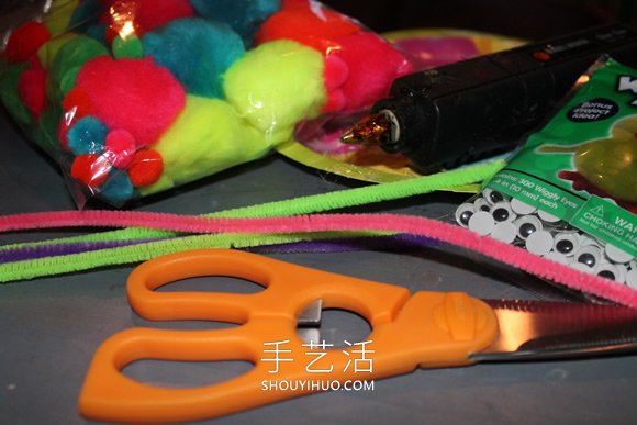春天的絨球毛毛蟲手工制作教案 -  rpnrmr.com