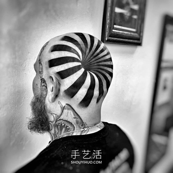 “頭上的洞”紋身，將頭變成視覺錯覺藝術(shù)品 -  rpnrmr.com
