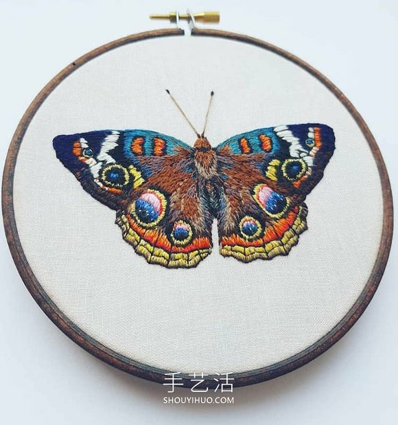 逼真刺繡胸針，看起來像真正的蝴蝶停在身上 -  rpnrmr.com