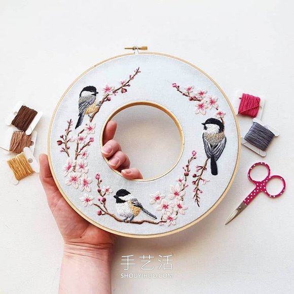 帶有美麗植物插圖的“花環(huán)”刺繡作品欣賞 -  rpnrmr.com