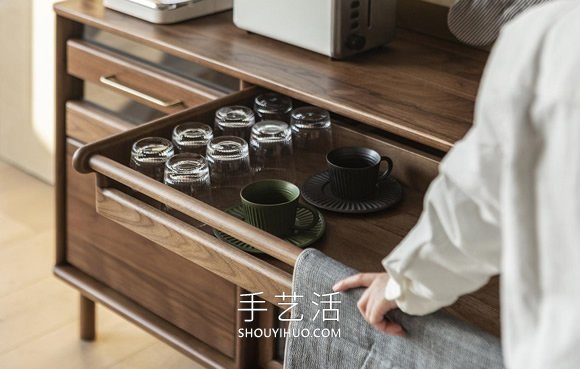 古典美餐邊柜！兼具中式復(fù)古與簡(jiǎn)約溫潤(rùn)工藝 -  rpnrmr.com