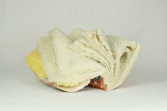 藝術(shù)家將書籍DIY轉(zhuǎn)變?yōu)榫К撎尥傅牡袼茏髌?-  rpnrmr.com