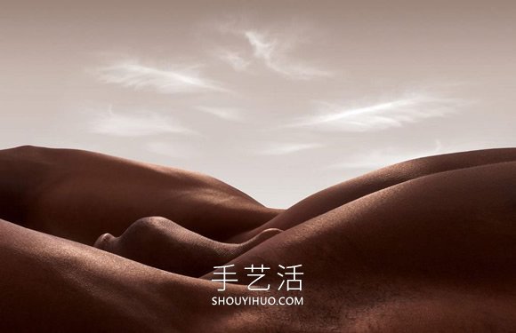 超現(xiàn)實(shí)感荒漠巖地？以人體打造廣袤大地絕景 -  rpnrmr.com