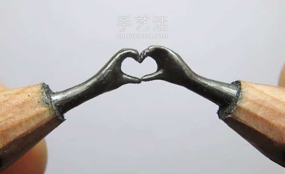 驚人的耐心！用鉛筆芯手工雕刻精美鏈子 -  rpnrmr.com