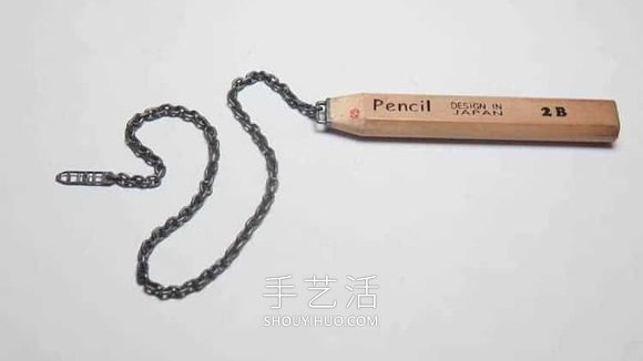 驚人的耐心！用鉛筆芯手工雕刻精美鏈子 -  rpnrmr.com
