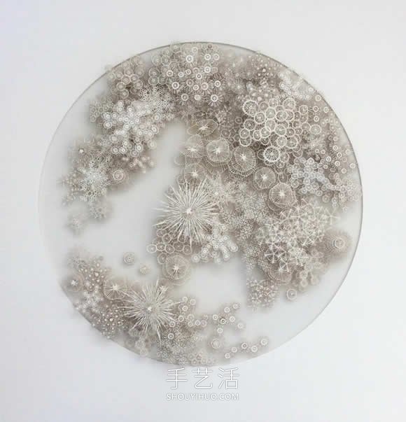手工切割的模仿微生物的錯綜復(fù)雜的紙質(zhì)雕塑 -  rpnrmr.com