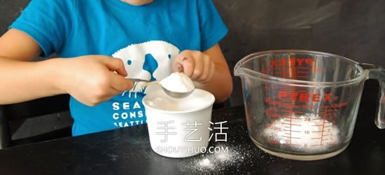 簡單小實驗：硼砂水晶字母名字的制作方法 -  rpnrmr.com