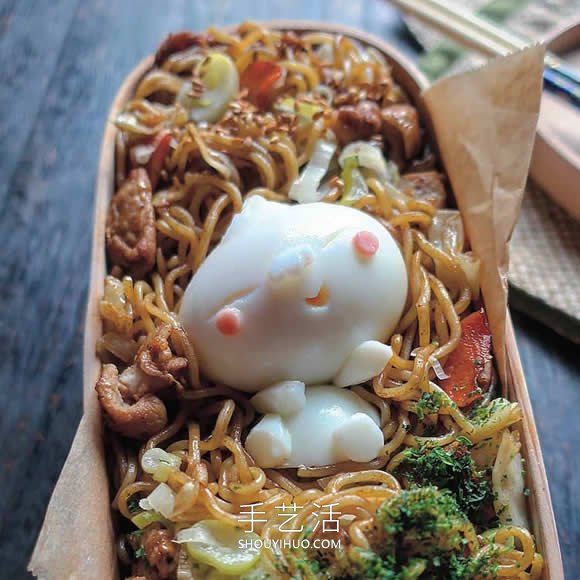 日本媽媽將煎雞蛋做成可愛的飯菜便當(dāng) -  rpnrmr.com