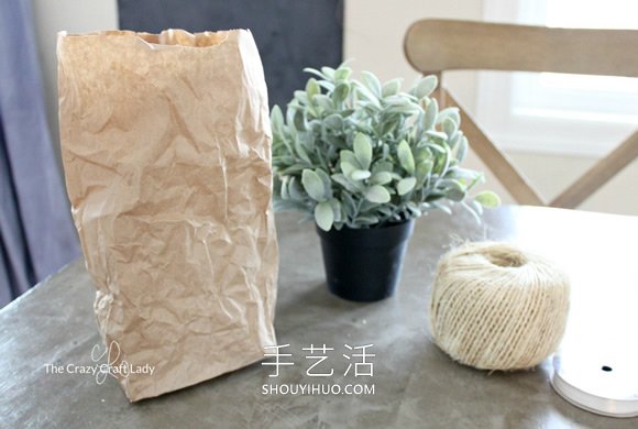 使用牛皮紙袋子制作用于室內(nèi)綠化的紙花盆 -  rpnrmr.com