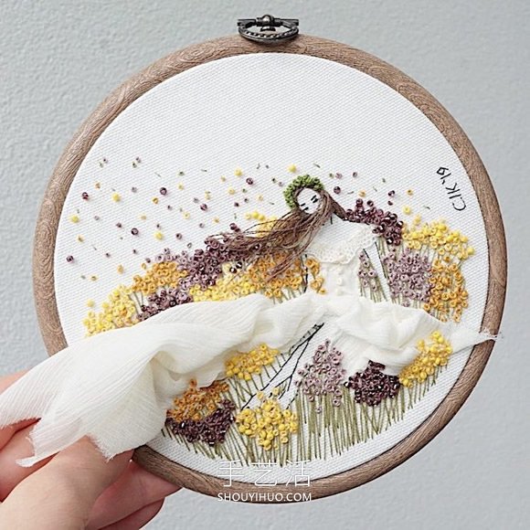 3D人物刺繡，仿佛夏日的微風(fēng)輕拂過她們 -  rpnrmr.com