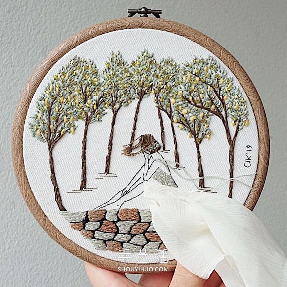 3D人物刺繡，仿佛夏日的微風(fēng)輕拂過她們 -  rpnrmr.com
