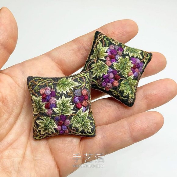 絕美微型藝術(shù)！精美手工迷你刺繡抱枕 -  rpnrmr.com